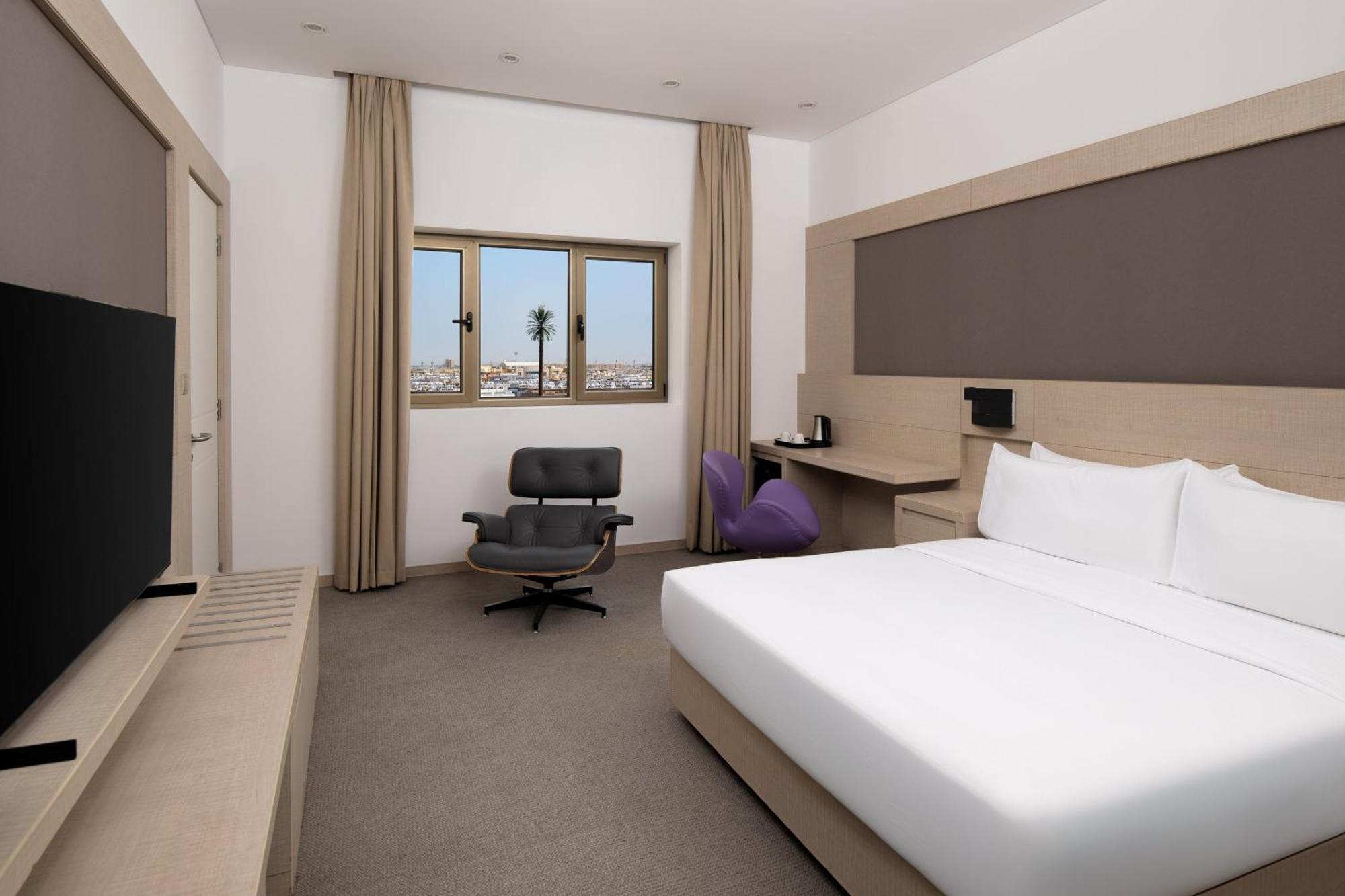 Carlton Al Moaibed Hotel Dammam Exterior foto A room at the hotel