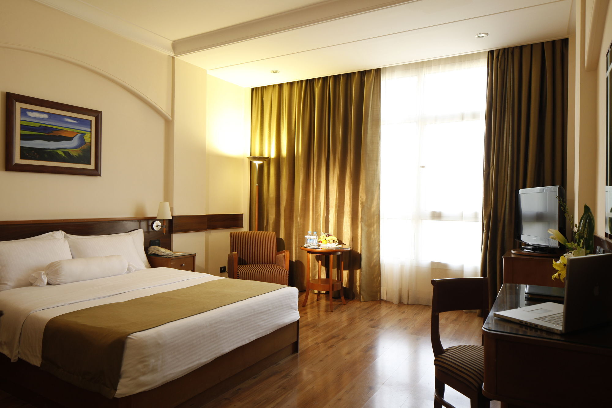Carlton Al Moaibed Hotel Dammam Exterior foto A room at the hotel